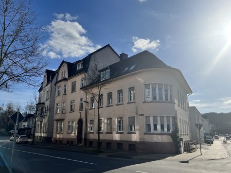 Top Kapitalanlage! Mehrfamilienhaus mit 7-Wohneinheiten in Neheim, 59755 Arnsberg, Mehrfamilienhaus