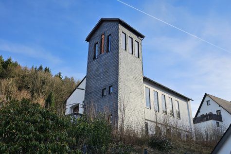 Ehemalige Kirche – Gestalten Sie außergewöhnlichen Wohnraum, inkl. Turmzimmer!, 59955 Winterberg, Haus